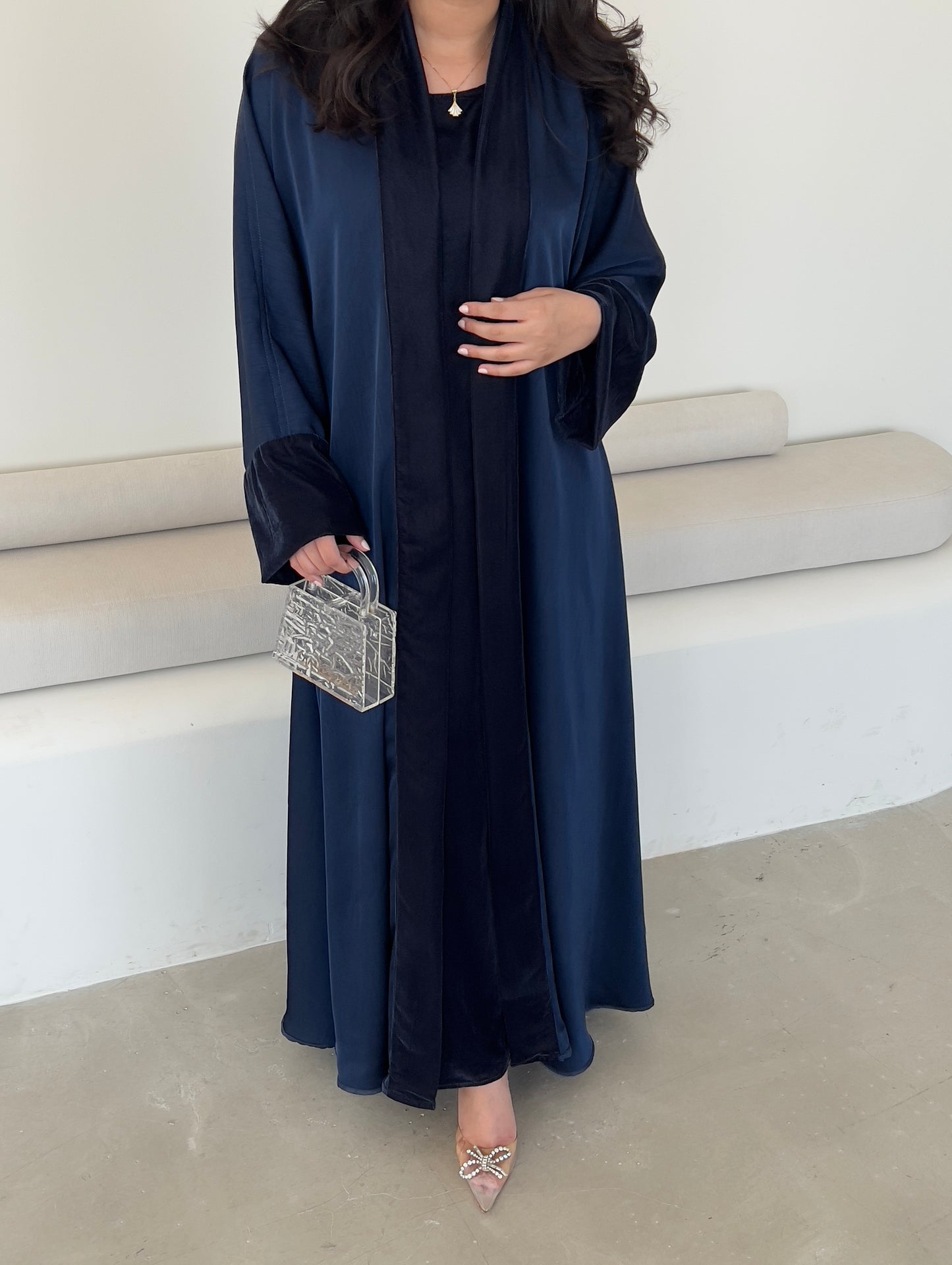 REVERSIBLE ABAYA