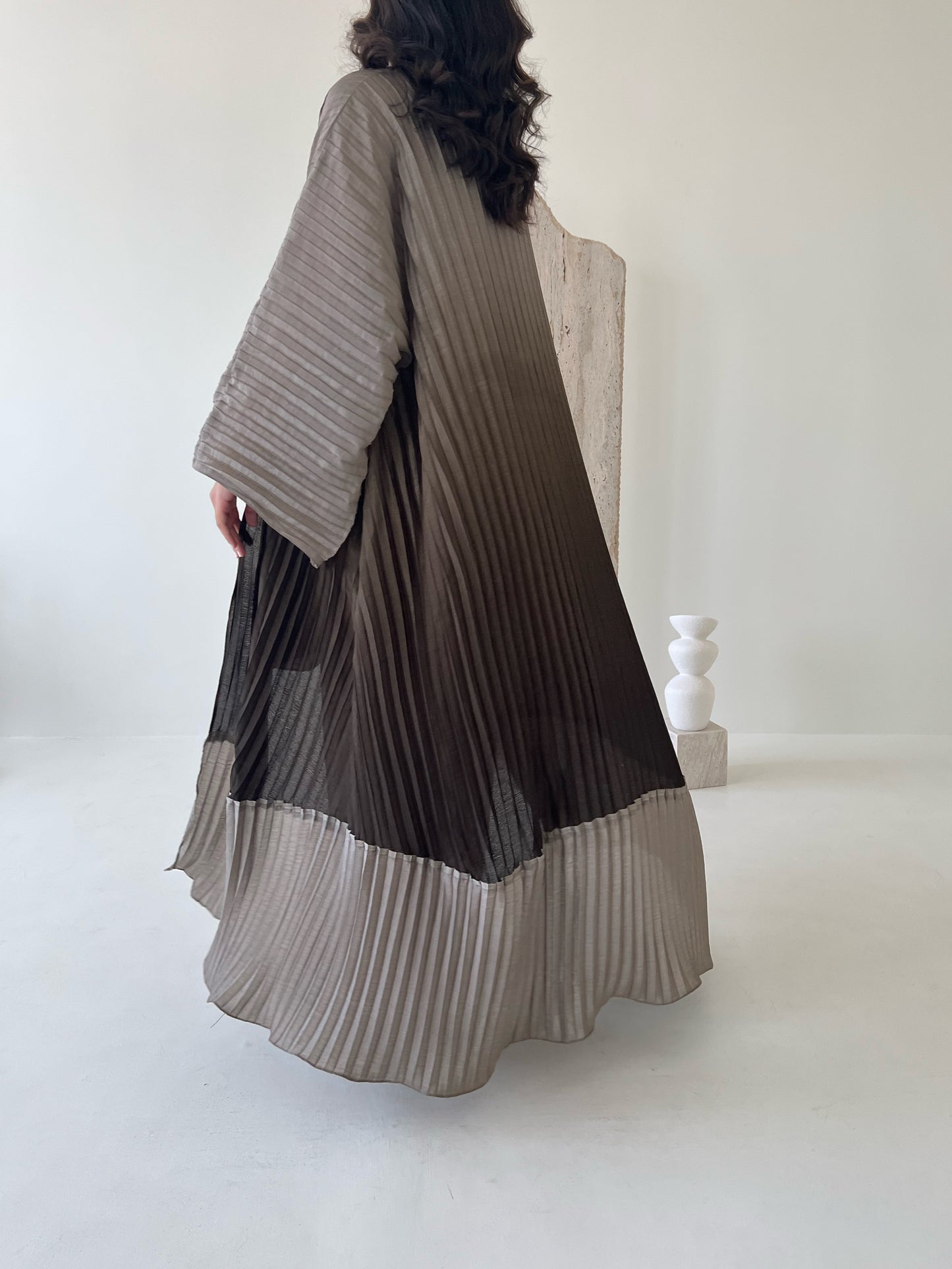 TWO TONE PLEATED ABAYA