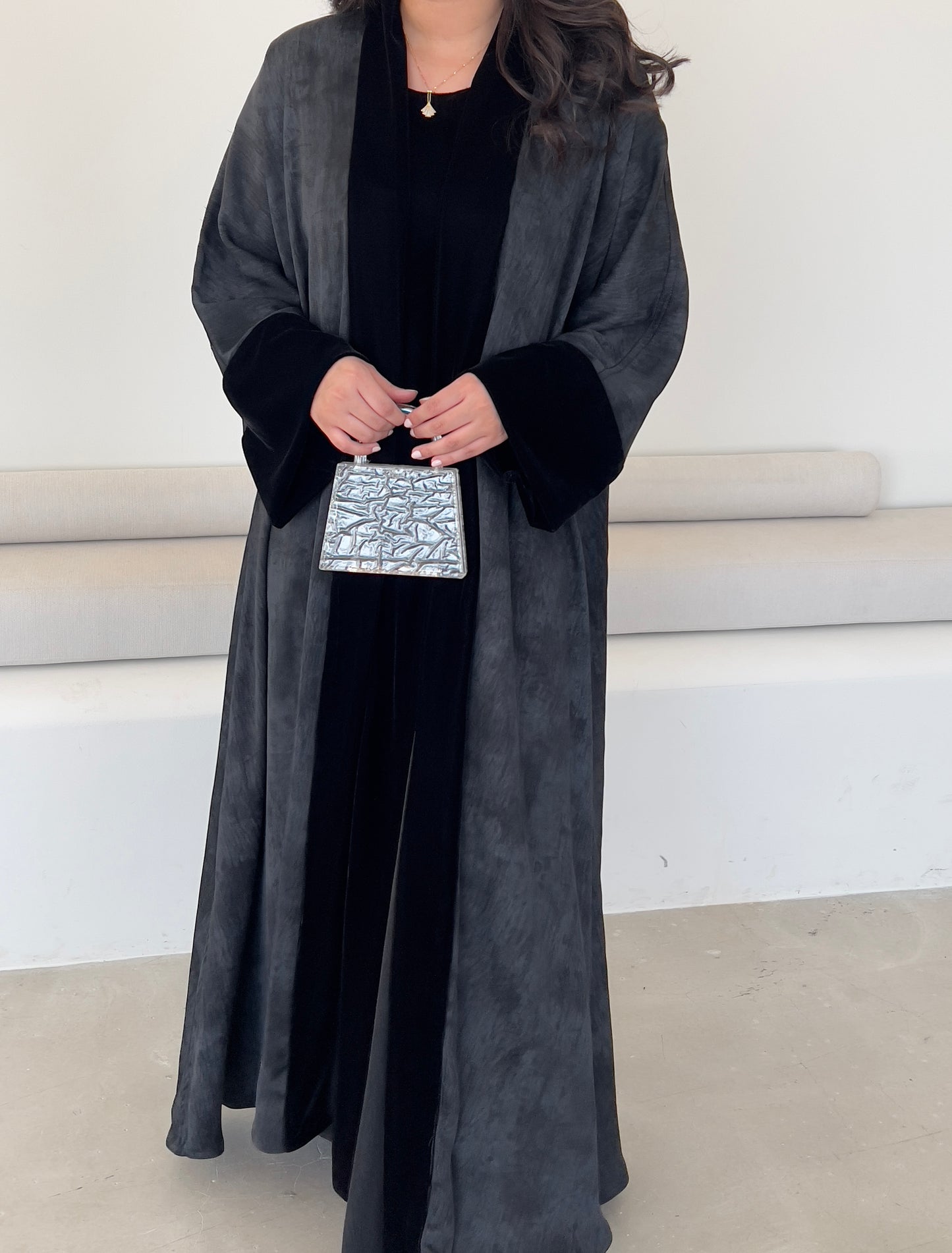 REVERSIBLE ABAYA