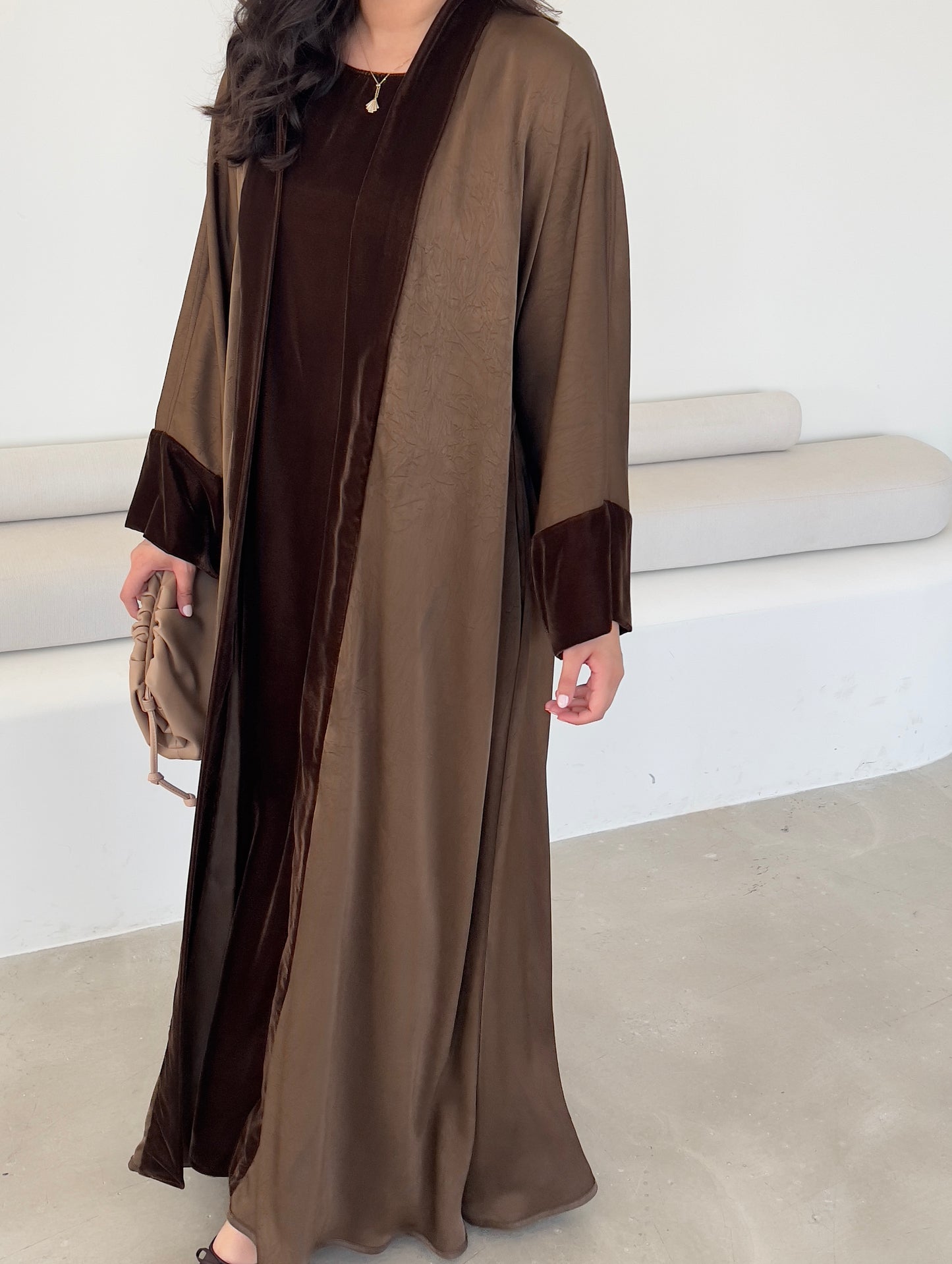 REVERSIBLE ABAYA