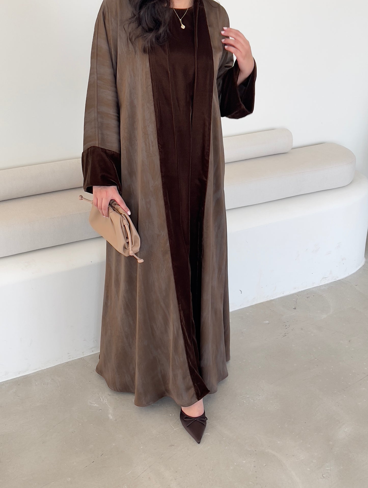 REVERSIBLE ABAYA