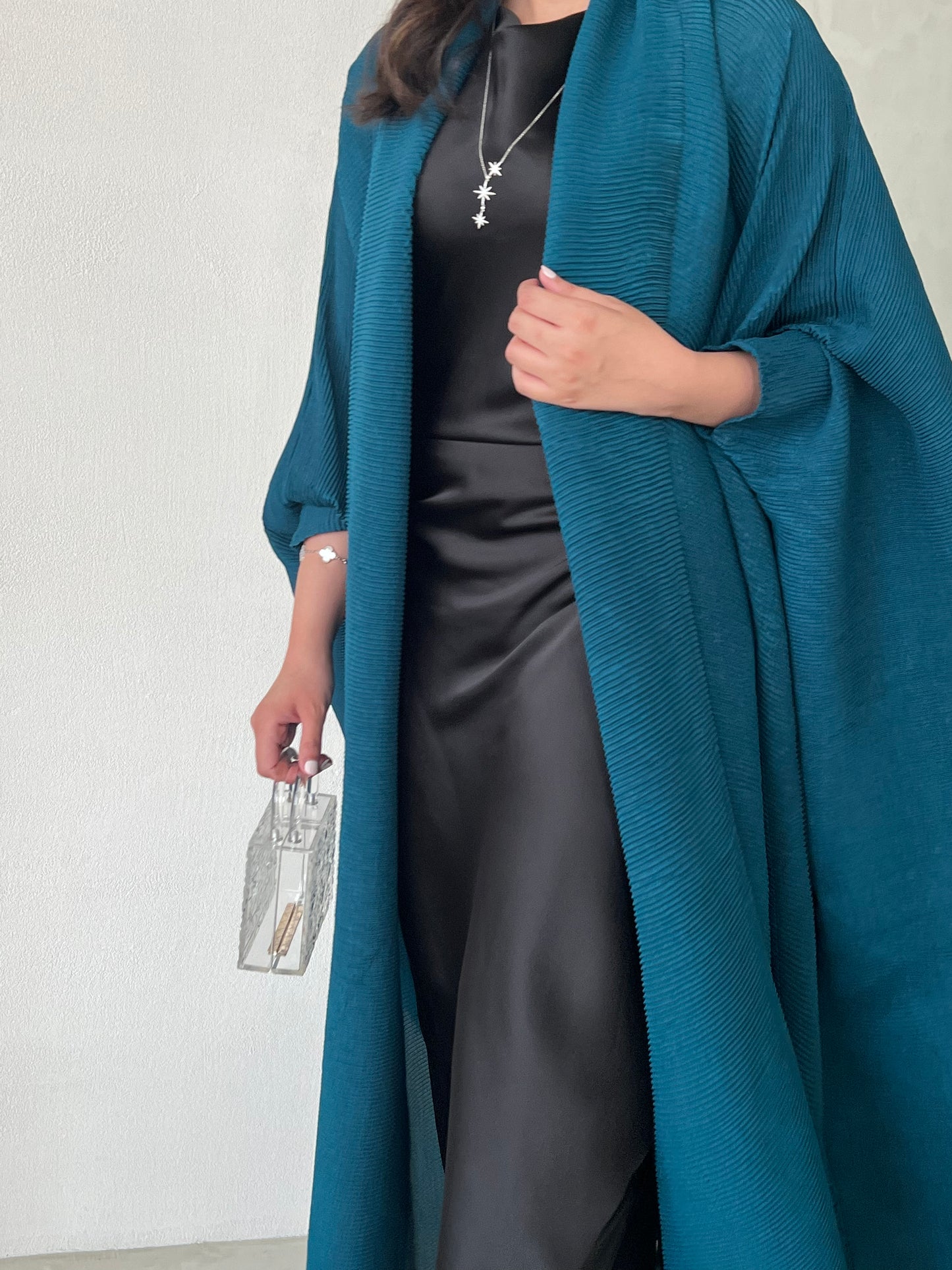 PLEATED ABAYA