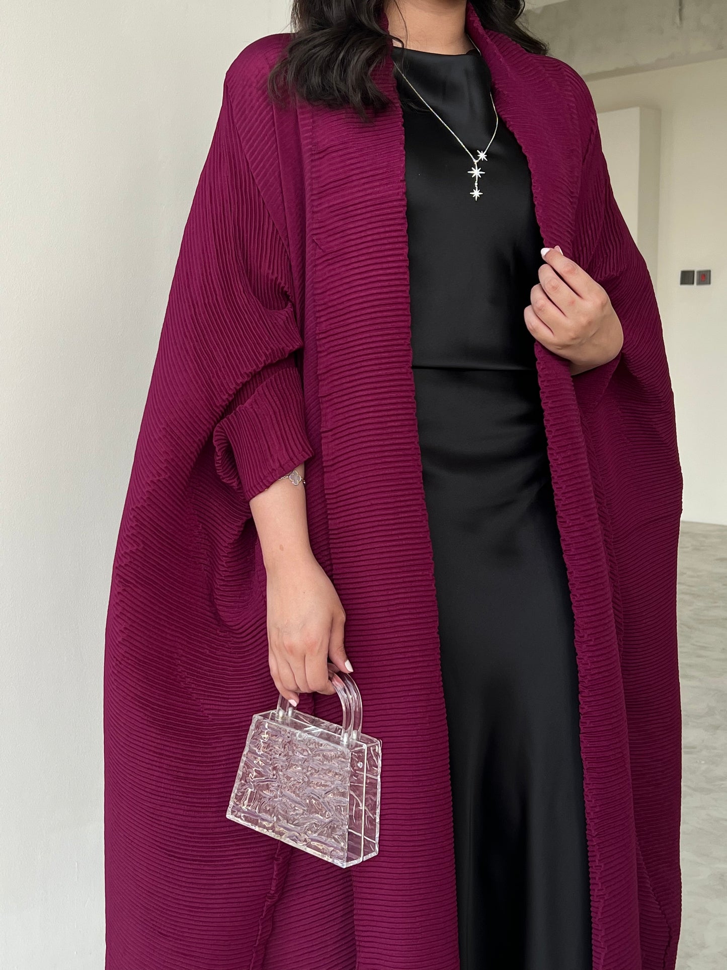 PLEATED ABAYA